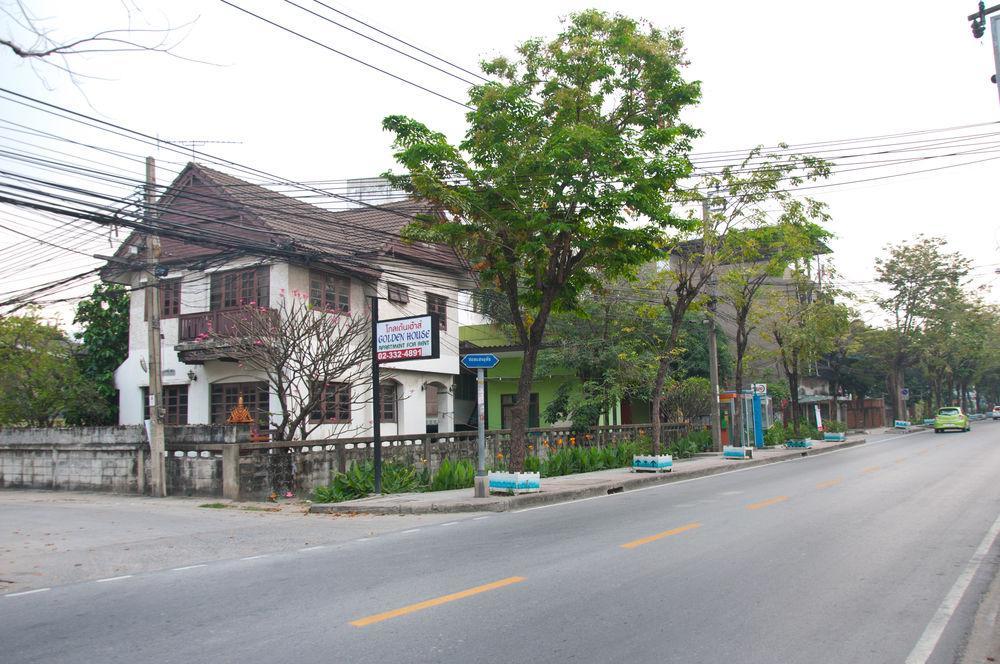 Golden House @ On-Nut Station Motel Bangkok Exterior photo